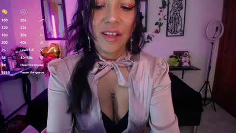 Caroliina online show from February 26, 10:20 pm