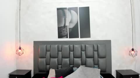 Dakota  online show from March 12, 11:27 am