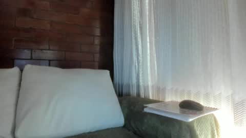 The girl of your dreams o online show from September 16, 8:10 pm