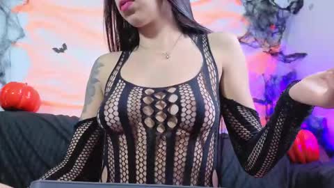 Dakota online show from October 17, 2:41 pm