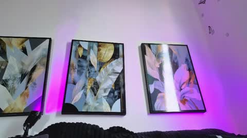 Dakota online show from April 2, 2:04 pm