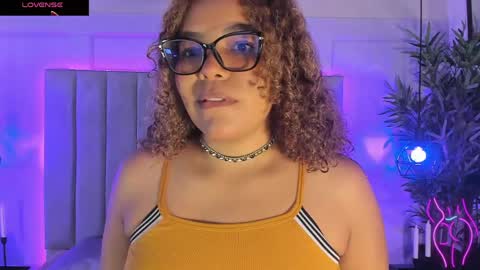 Snapshot of dakotaharrison_ chatting on May 11, 12:00 pm Danna online show from May 11, 12:00 pm