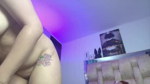 Snapshot of dakotarobbins_ chatting on November 19, 8:53 pm dakotarobbins_ online show from November 19, 8:53 pm