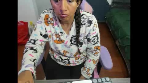 daleska_delicious1 online show from September 19, 12:34 am
