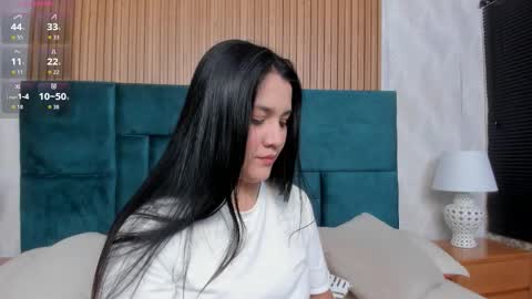 Violeta online show from March 11, 12:55 pm