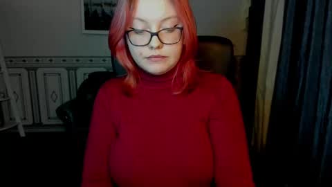 Dalia Henderson online show from December 2, 4:42 pm