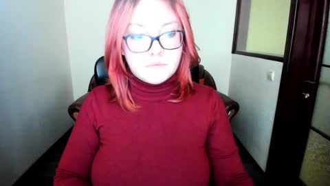 Dalia Henderson online show from December 4, 12:47 pm