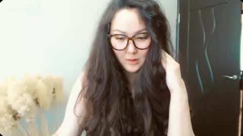 Snapshot of dalidayes chatting on November 29, 7:11 am Dali online show from November 29, 7:11 am