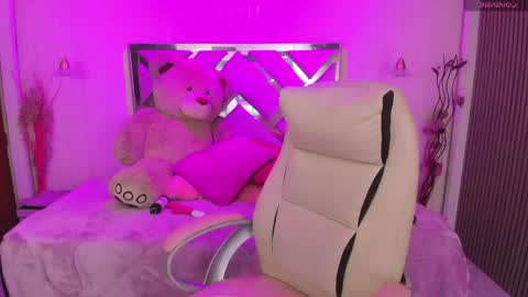 Daliia    online show from May 30, 3:53 pm