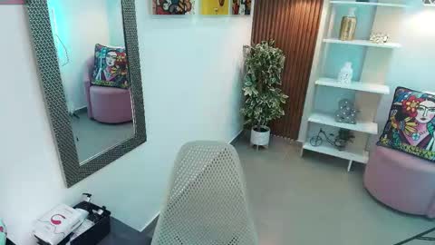 Dalila  online show from November 17, 6:03 pm