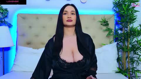 daliyaa_ online show from February 6, 1:14 pm