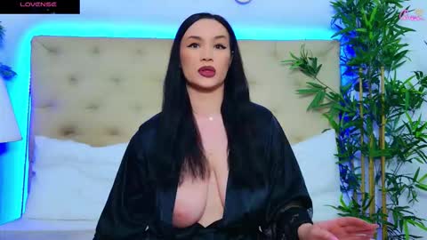 daliyaa_ online show from February 19, 1:18 pm