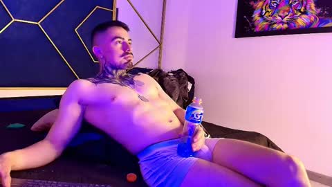 Dallas whitee online show from March 22, 1:03 pm