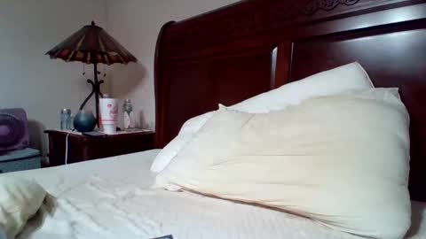 Snapshot of dallastxguy74 chatting on October 29, 11:34 am dallastxguy74 online show from October 29, 11:34 am