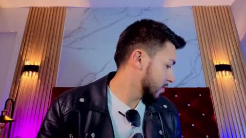 dalton_white online show from September 30, 8:14 pm