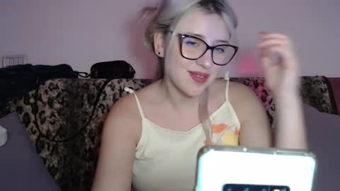 Snapshot of dalyana22 chatting on December 19, 10:00 pm Maria online show from December 19, 10:00 pm