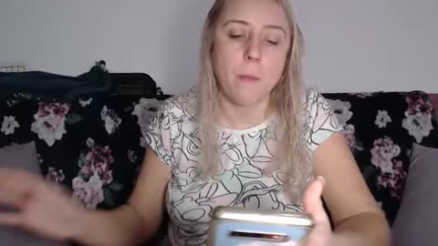 Snapshot of dalyana22 chatting on January 1, 11:40 pm Maria online show from January 1, 11:40 pm