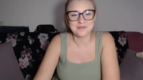 Snapshot of dalyana22 chatting on January 6, 10:05 pm Maria online show from January 6, 10:05 pm