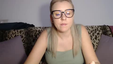 Snapshot of dalyana22 chatting on January 17, 10:01 pm Maria online show from January 17, 10:01 pm
