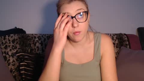 Snapshot of dalyana22 chatting on February 2, 10:28 pm Maria online show from February 2, 10:28 pm