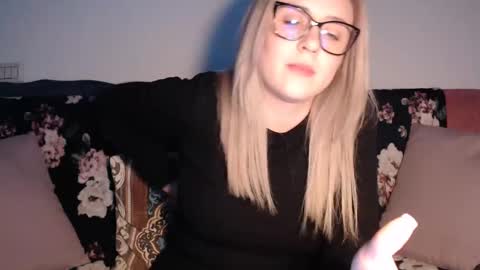 Snapshot of dalyana22 chatting on March 5, 4:57 pm Maria online show from March 5, 4:57 pm