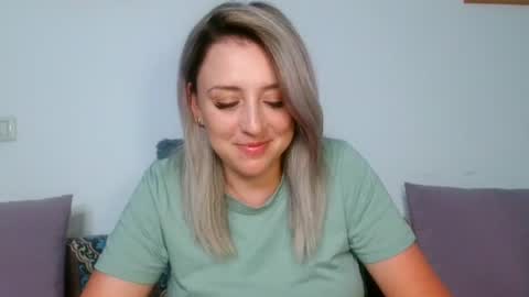 Snapshot of dalyana22 chatting on July 2, 9:21 pm Maria online show from July 2, 9:21 pm