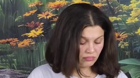 Snapshot of damedefeu chatting on October 25, 12:02 pm damedefeu online show from October 25, 12:02 pm