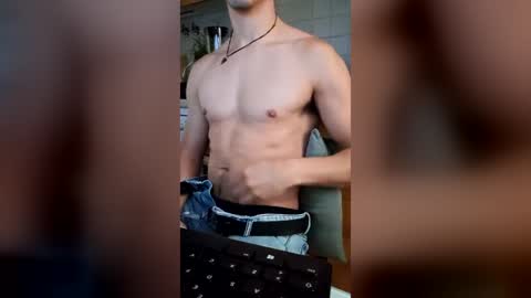 Snapshot of dami_mad_ chatting on July 2, 12:11 pm dami_mad_ online show from July 2, 12:11 pm
