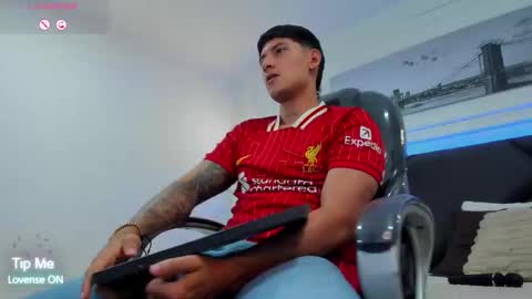 DAMIAN online show from January 5, 5:27 pm