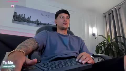 DAMIAN online show from March 18, 11:46 am