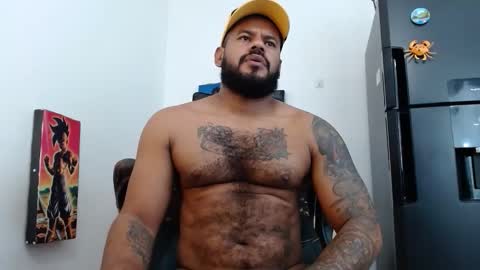 damian64436171 online show from March 24, 5:29 pm