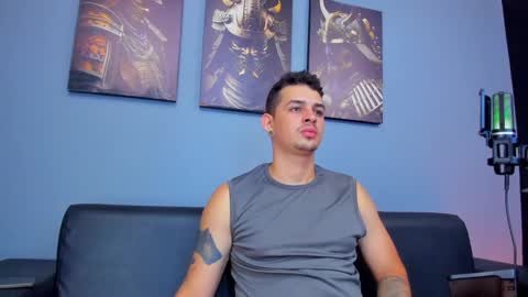 Damian Oliver online show from February 21, 4:51 am