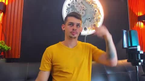 Damian Oliver online show from March 10, 3:12 am