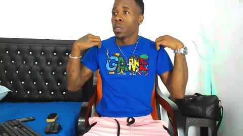 Snapshot of damian_hart_24cm chatting on November 10, 10:58 am damian_hart_24cm online show from November 10, 10:58 am