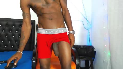 Snapshot of damian_hart_24cm chatting on November 11, 12:54 am damian_hart_24cm online show from November 11, 12:54 am