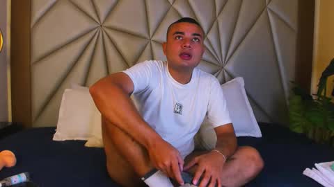 Damian Blaze online show from October 3, 7:33 pm