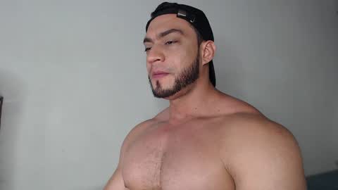 Snapshot of damiannstonexxx chatting on February 28, 3:37 pm Danny online show from February 28, 3:37 pm