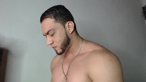 Snapshot of damiannstonexxx chatting on March 5, 8:21 pm Danny online show from March 5, 8:21 pm