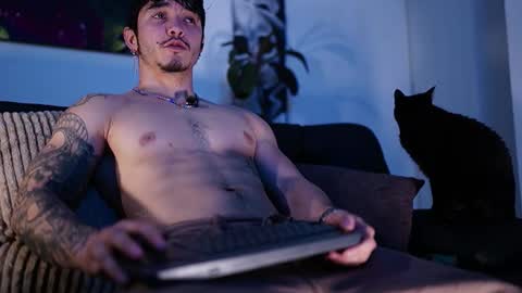 insta damn8   --------  online show from February 26, 12:53 am