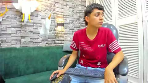 LIAM online show from November 3, 5:25 pm