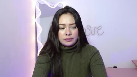 Snapshot of damii_tay chatting on November 18, 3:12 am Damii online show from November 18, 3:12 am