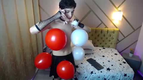 Damiian21  online show from February 19, 2:23 pm
