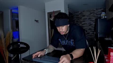 INSTAGRAM  DAMMIANMILLEROFICIAL online show from December 22, 9:34 pm