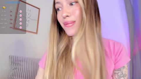 Snapshot of damn_cutie chatting on February 7, 5:11 am Tiana online show from February 7, 5:11 am