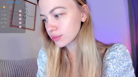 Snapshot of damn_cutie chatting on February 13, 5:36 am Tiana online show from February 13, 5:36 am