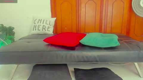 Snapshot of damn_fantasy chatting on December 24, 3:26 pm Kary-- independent model Schedule 0530am-1000am colombian time online show from December 24, 3:26 pm