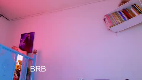 Snapshot of damn_milaa chatting on November 6, 6:53 pm damn_milaa online show from November 6, 6:53 pm