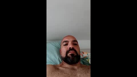 Snapshot of damocles240 chatting on May 29, 11:52 am damocles240 online show from May 29, 11:52 am