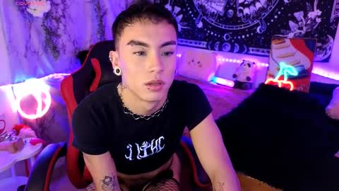 damon_clark_ online show from March 9, 7:15 pm