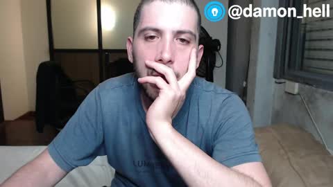 Snapshot of damon_hell chatting on May 2, 3:55 am Damon online show from May 2, 3:55 am